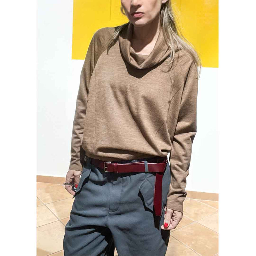 MARBLE - maglia 100% lana vergine con collo ciambella- colore caramello