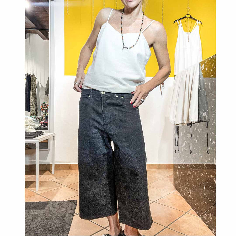GILI skater - Jeans cropped -nero scolorito- stretch