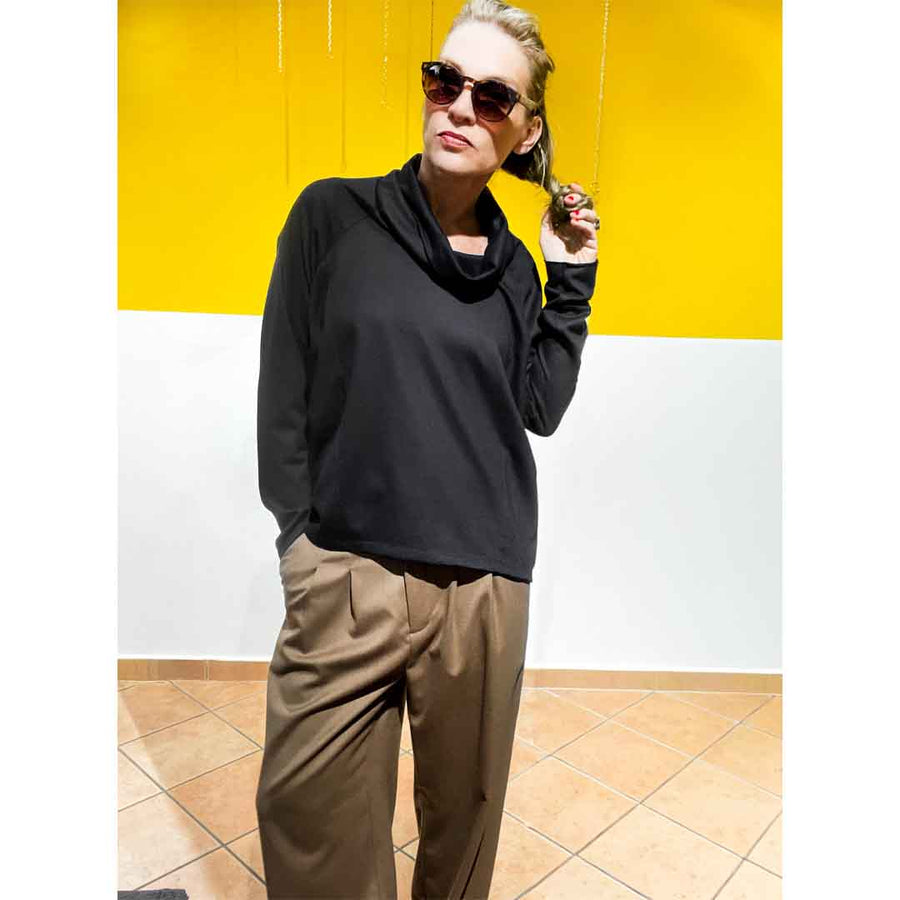 MARBLE - maglia 100% lana vergine con collo ciambella - colore nero