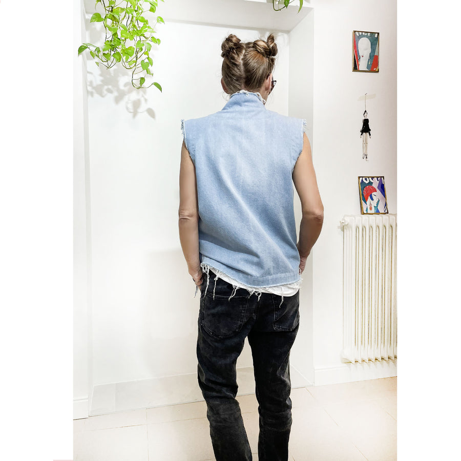 SELFIE BLEACHED - Gilet jeans taglio vivo